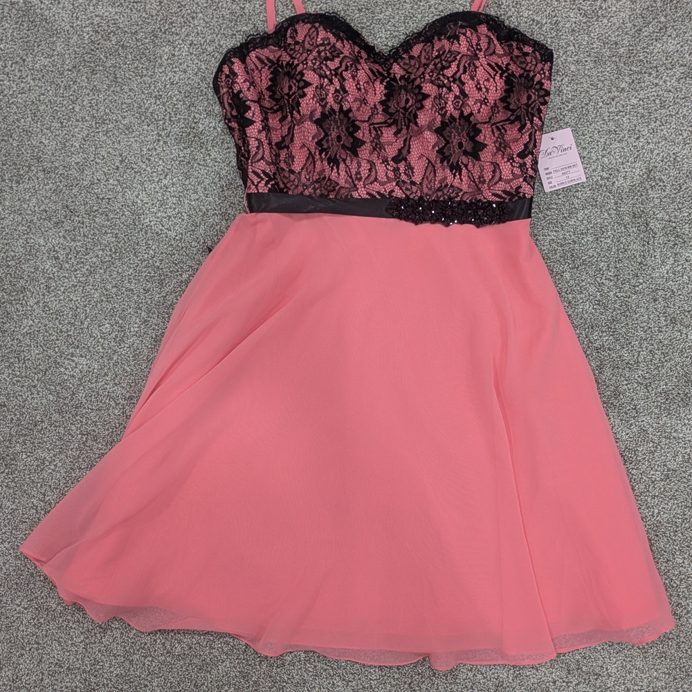 DaVinci 12 Coral Knee Length Dress Chiffon Overskirt Lace Preppy Prom Homecoming